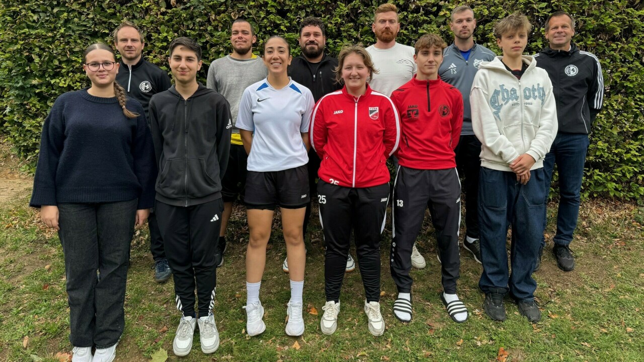 Der FLVW Kreis Herford hat 12 neue Schiedsrichter